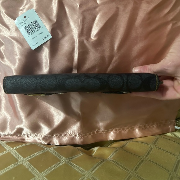 Coach large continental zippered wallet new with tags, Rexy design - Picture 8 of 8